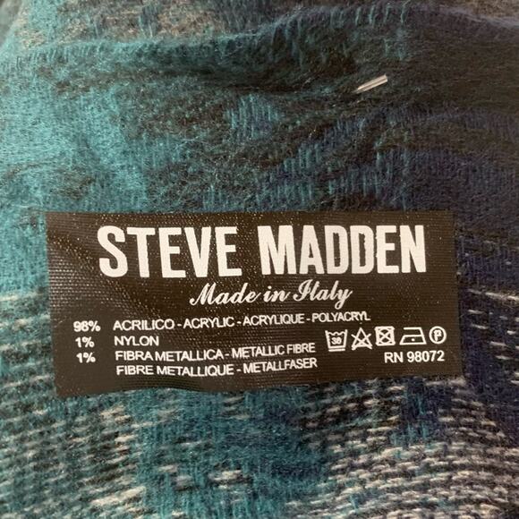 Steve Madden Blue Ombré Paisley Muffler Scarf OS - Picture 5 of 6